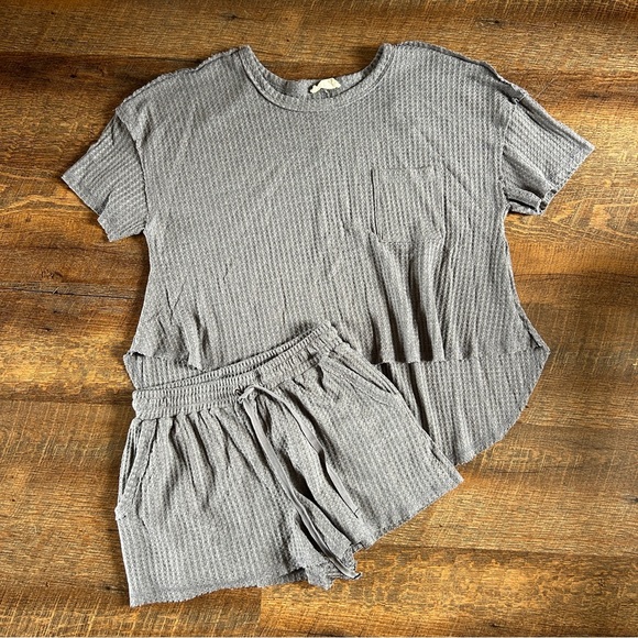 NWOT Gray Waffle Knit Lounge Set - Picture 1 of 7